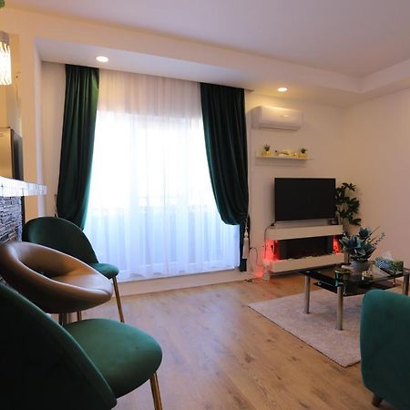 Apartament Beauty Smarald By Cosmopolis Stefanestii de Jos Dış mekan fotoğraf